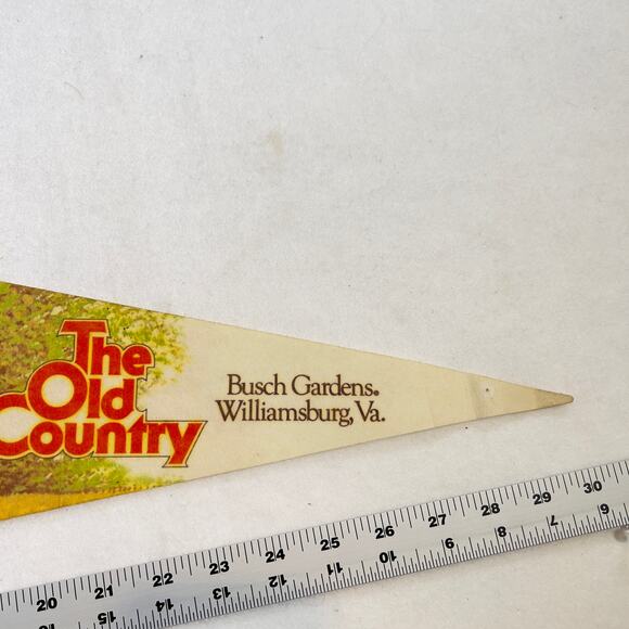 Busch Gardens VINTAGE Felt Pennant Large 30" x 11.5" Williamsburg Clydesdales - Picture 4 of 9